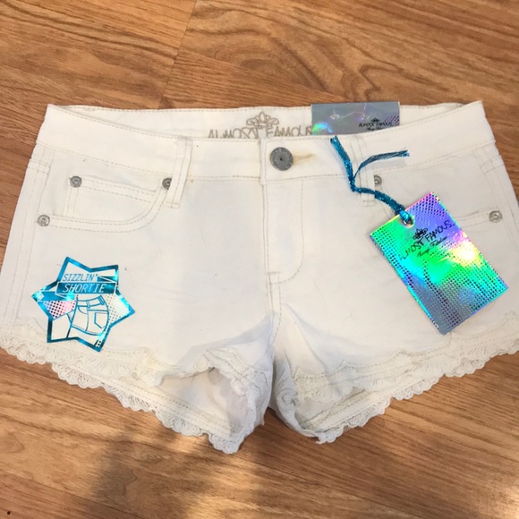 Almost Famous Pants - Almost Famous White Shorts Size 5 NWT